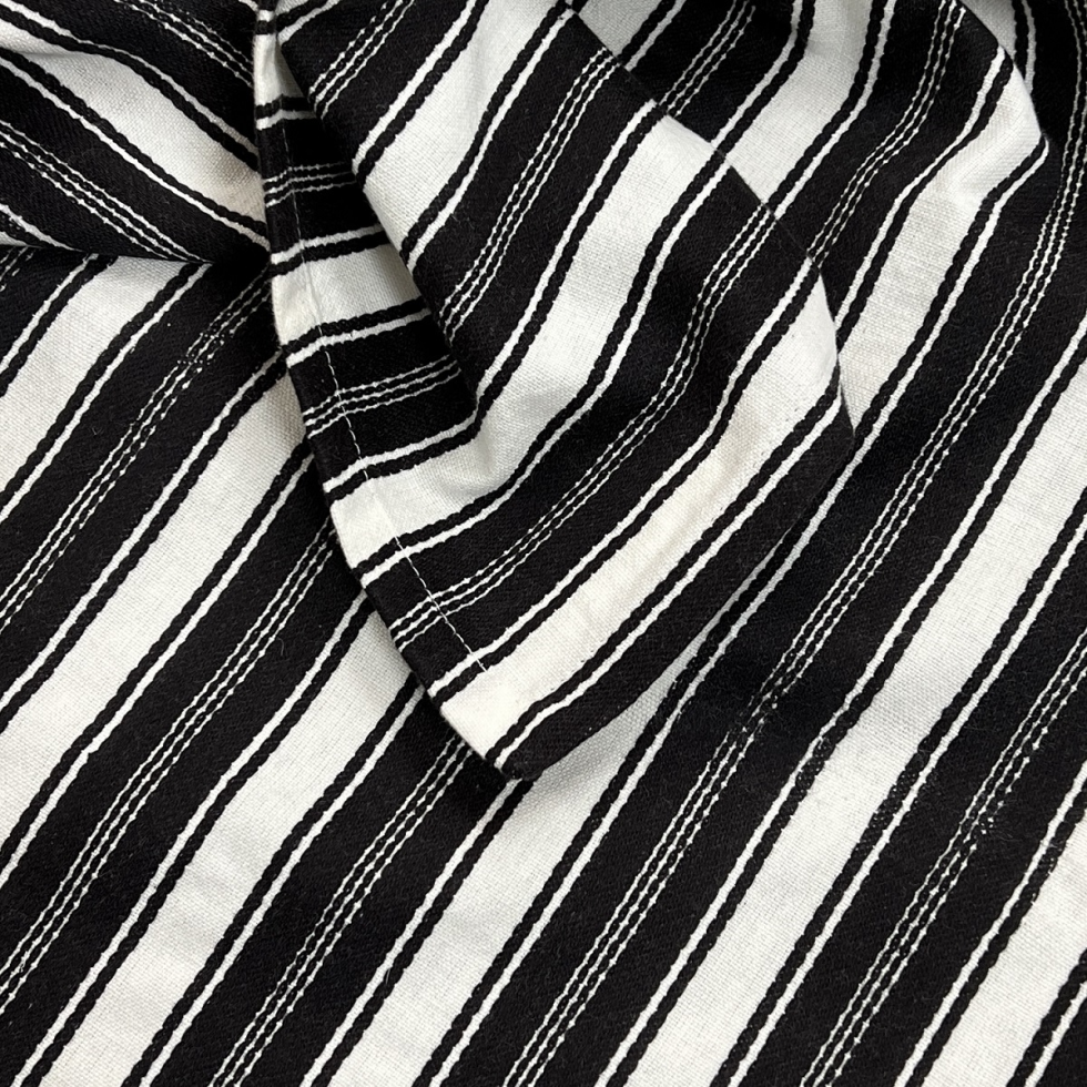 black-white-stripe-stitch